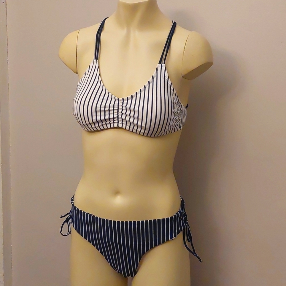 Cupshe Blue and White Striped Strappy Bikini
